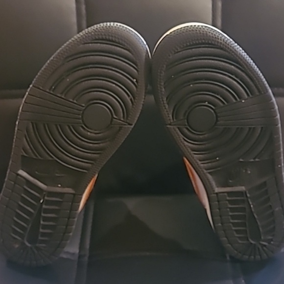 Jordan 1 Mid “Shattered Backboard” - Picture 6 of 9